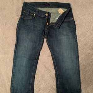 Levi’s 504 tilted